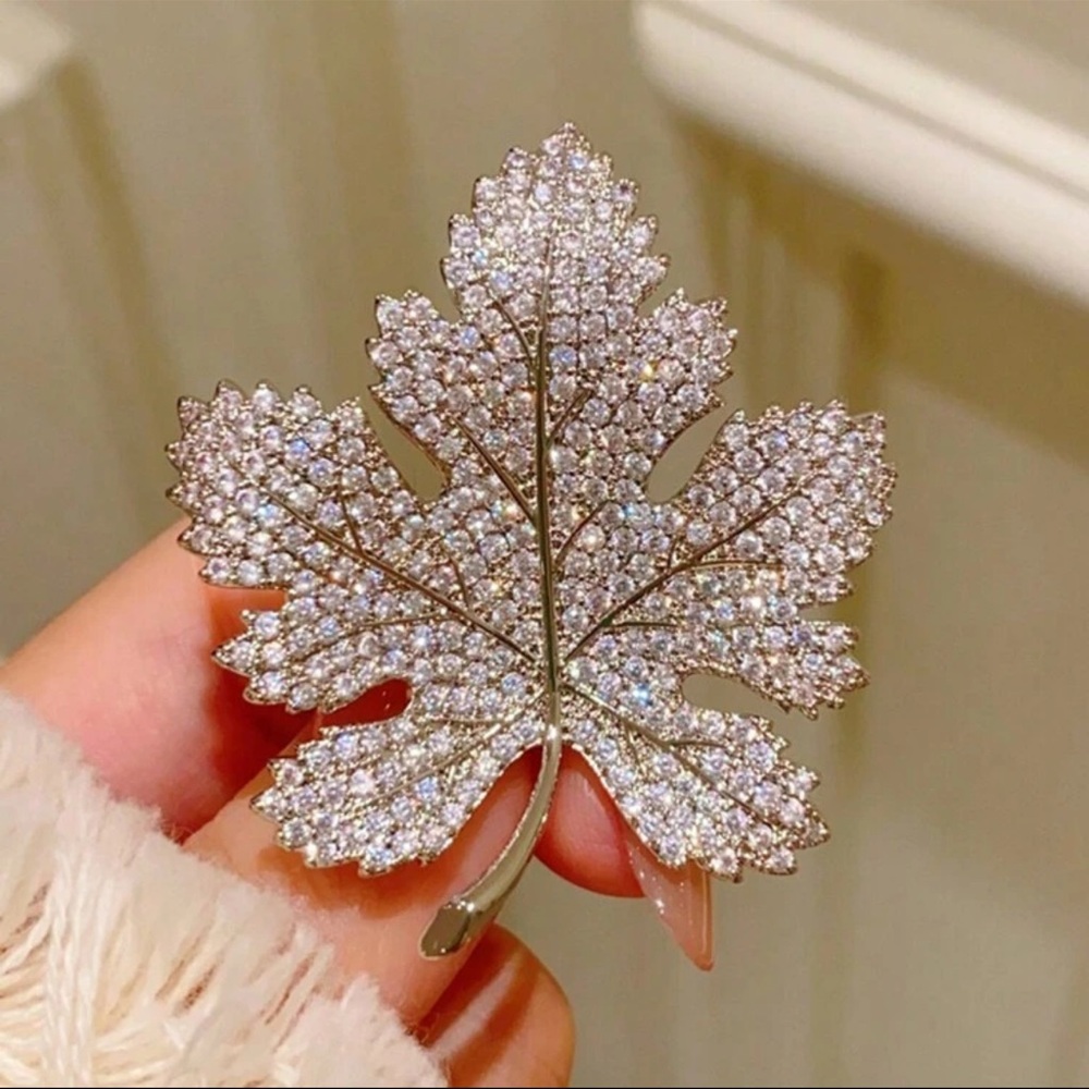 Elegant Silver Leaf Brooch, Maple Leaf Brooch